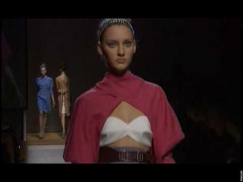Paris : Yves Saint Laurent Fashion Show- Women's Ready to Wear Spring/Summer 2010