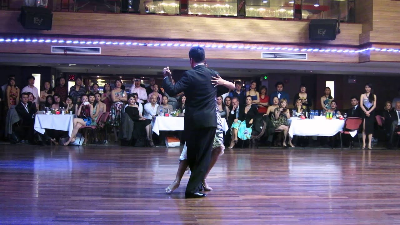 Sebastian Achaval y Roxana Suarez. 1/3 @2013 Shanghai Tango Marathon