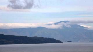 preview picture of video 'LAKE TOBA'