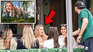 Download lagu Giving Strangers Photoshopped Pictures Of Themselves.. mp3 Download lagu Giving Strangers Photoshopped Pictures Of Themselves.. mp3