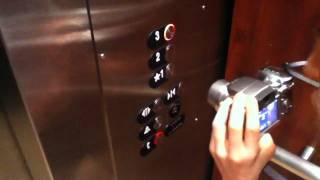 preview picture of video 'Otis hydraulic elevator @ Hampton Inn roanoke VA'