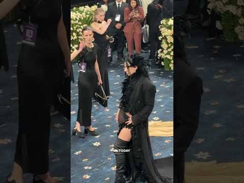 met gala red carpet and it's the same but charli's there so it's not