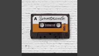 Download lagu She Share Story mp3
