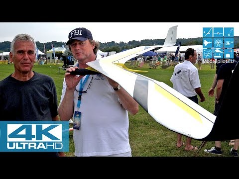 RC PFEIL-NURFLÜGLER 2.9m PARITECH MARTIN KOCH INTERVIEW & FLIGHT 3-AXIS CONTROLLED FLYING WING [4K]