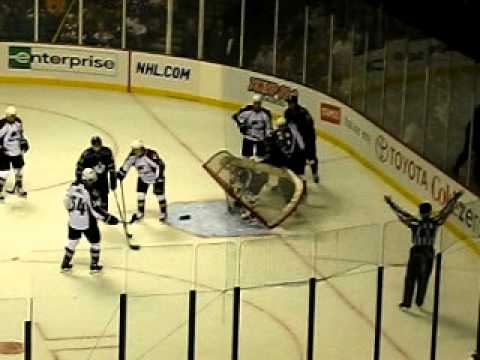 Kings v Avalanche - Frozen Fury XIII (Oct 2, 2010)