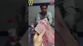 Re: [問卦] 賣蔥油餅老闆應該很會發撲克牌吧?