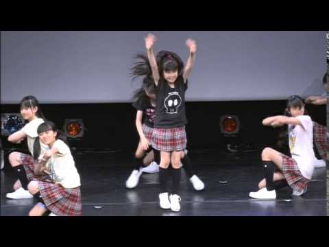 Babymetal~Sakura Gakuin~awesome cute dance Su,Yui,Moa~2010(HQ)