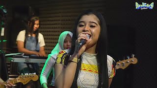 Download lagu PERLAHAN VIVI ARTIKA NEW KENDEDES Live mp3