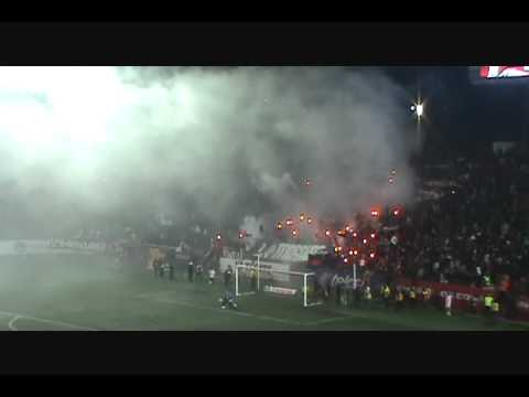 "LA MASAKR3 - Recibimiento Tijuana vs Veracruz (21.12.2011)" Barra: La Masakr3 • Club: Tijuana