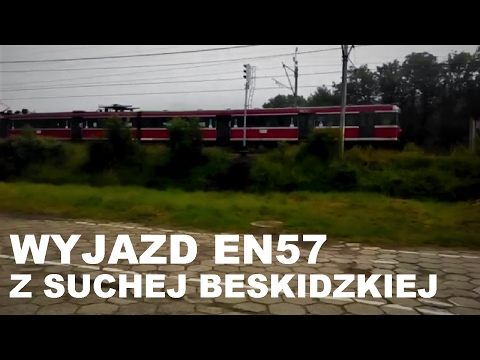 Wyjazd EN57 z Suchej Beskidzkiej