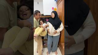 Download lagu Mama lagi hamil besar🤰 #shorts mp3