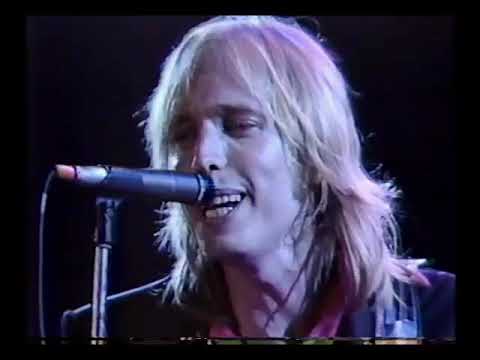 FarmAid 1985 Nightime Set by Petty, Young, Dylan and closing by WIllie Nelson