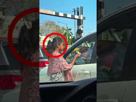 This Beggar Girls Fools Car Drivers For Begging #shorts #car
