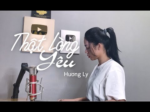 Thể hiện bởi Hương Ly