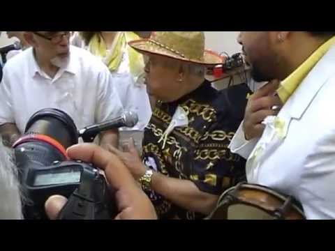 Los Pleneros de la 21: 91 year old Plena singer Don Primitivo Ayala #5