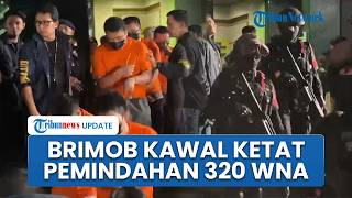 Brimob Bersenjata Lengkap Kawal Ketat Pemindahan 320 WNA Sindikat Judol di Hayam Wuruk ke Rudenim