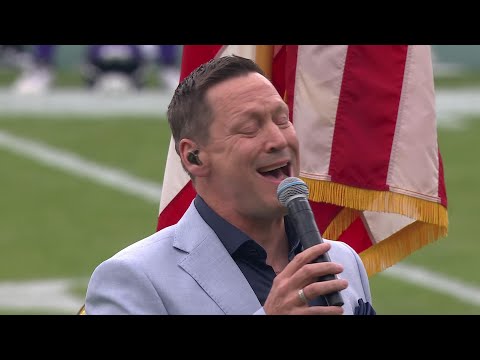 Robert Mizzell Sings the National Anthem at the Dublin Game
