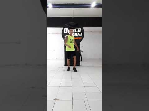 Mc Rebecca - Deslizo e Jogo