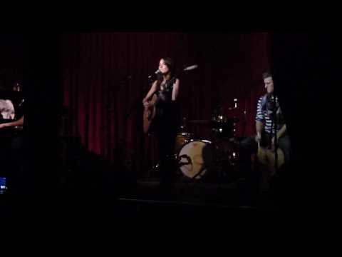 Kim DiVine - Letting Go(Live at Hotel Cafe)