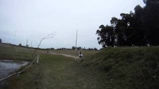 preview picture of video 'mezeta migues Honda xr 250 27/11/2010 HD 1'