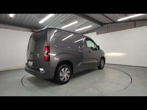 Peugeot Partner PARTNER PRO PLUS1.5 From €75 Per W - Image 2