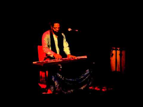 Maurício Lourenço toca Lôro de Egberto Gismonti