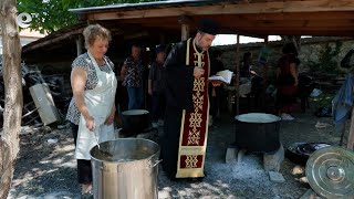 В Мандра почетоха Света Неделя и раздадоха курбан за здраве