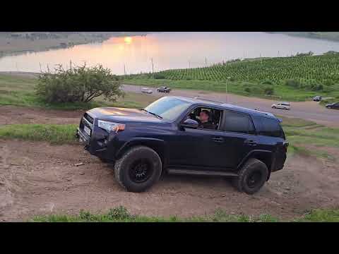 5th gen 4runner light off-road evening