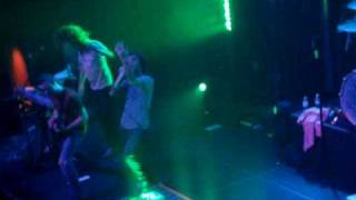 chiodos- teeth the size of piano keys