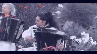 Accordion duet Nina & Lena - Balkan Dance Нина Слюсарь аккордеон