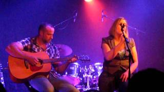 Michael Jackson Earth Song Acoustic cover juin 2011 by Patty Varen