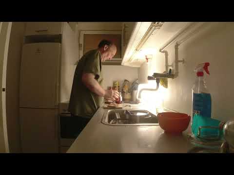 MongoTV_9477 - Min Natmad - RUGBRØD Med LEVERPOSTEJ og RØDBEDER