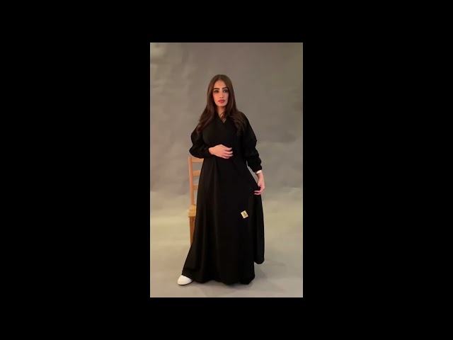 عباية عملية نصف كلوش بأكمام مطاط طبقات