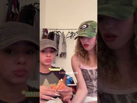 manon and dani’s silliness #katseye #manon #dani #danielle #silly #funny #shorts #kpop #cake #idol