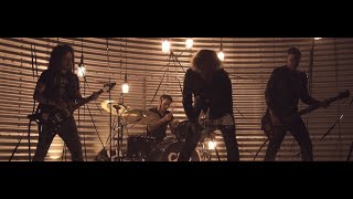 CRIS LUNA - Kingdom of the Pigs