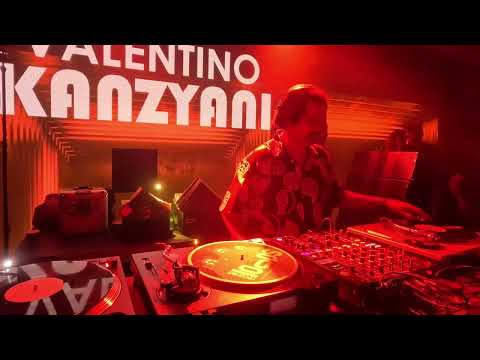 Recycled Loops Feat. Valentino Kanzyani 3 Decks Old School Techno Set