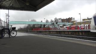 preview picture of video 'Trains at West Ruislip 29/01/14'