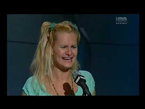 Blbá blondýna Iva Pazderková  - příběh na 