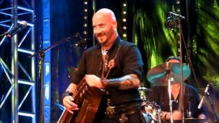 Luc Arbogast chante Le Grand Coureur à Strasbourg