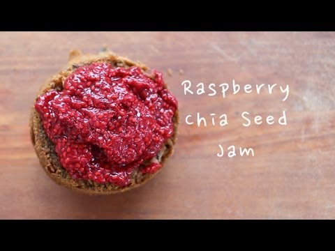 DIY: RASPBERRY CHIA SEED JAM RECIPE!