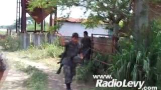 preview picture of video 'El narco rancho en Coquimatlán, Colima'
