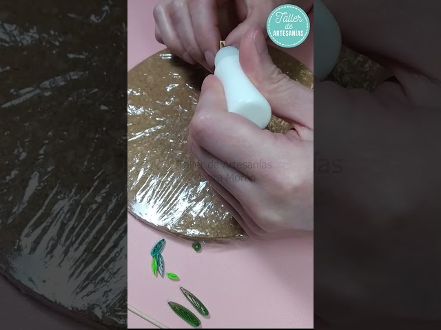Vídeo relacionado con QIN 2021 Pendientes Divertidos 3D Roll Paper Works Earl Anillos Creativos Toodika Tachuelas de Papel Higiénico para Mujeres