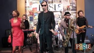 Fitz &amp; The Tantrums - Pickin&#39; Up The Pieces - 4/13/2011 - Paste Magazine Offices
