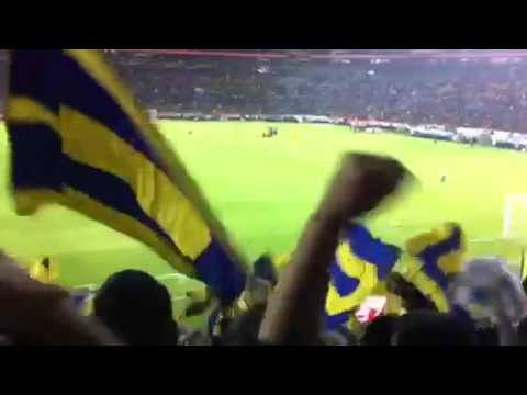 "La hinchada popular" Barra: Libres y Lokos &bull; Club: Tigres