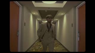 Sin Mirar Lyrics English Translation