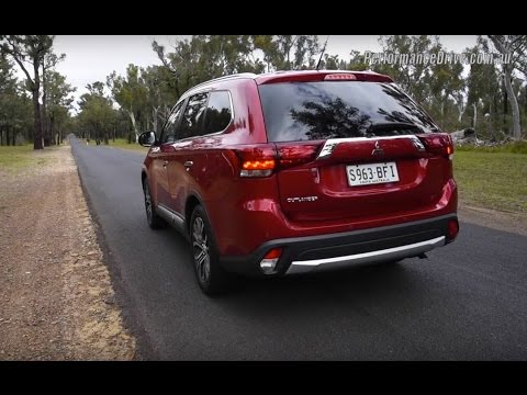 2016 Mitsubishi Outlander 2.4L 0-100km/h & engine sound