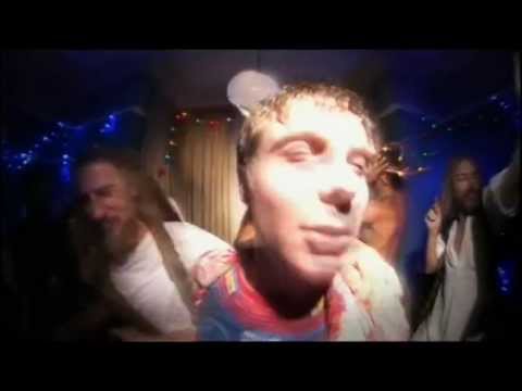 Chris' House Party - Skins