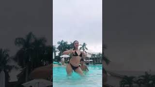 Maria Rodrigo tiktok short be like..