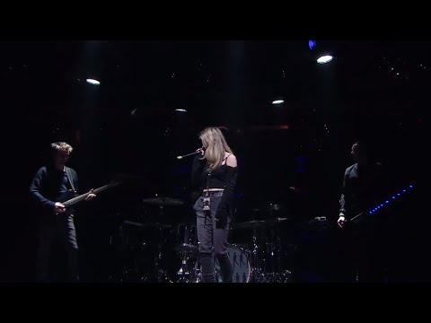 Muse ft. winner 'Sing with Muse' - Starlight [Live at Verizon Center, Washington 2016]