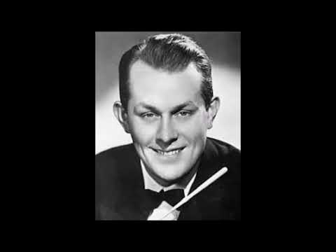 Moonlight Serenade - Vaughn Monroe